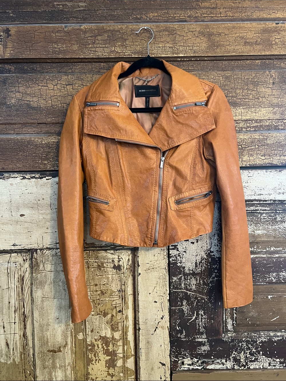 BCBGMAXAZRIA Cognac Moto Jacket | Cropped Zip Front Statement Jacket - Picture 5 of 6